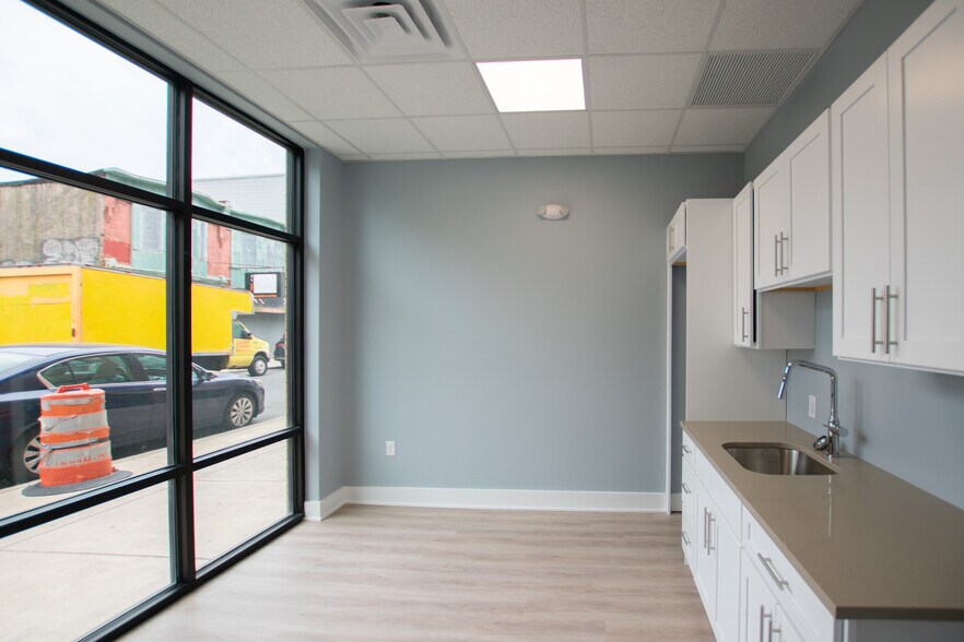1420 Point Breeze Ave, Philadelphia, PA à louer - Photo de l’immeuble – Image 2 sur 29