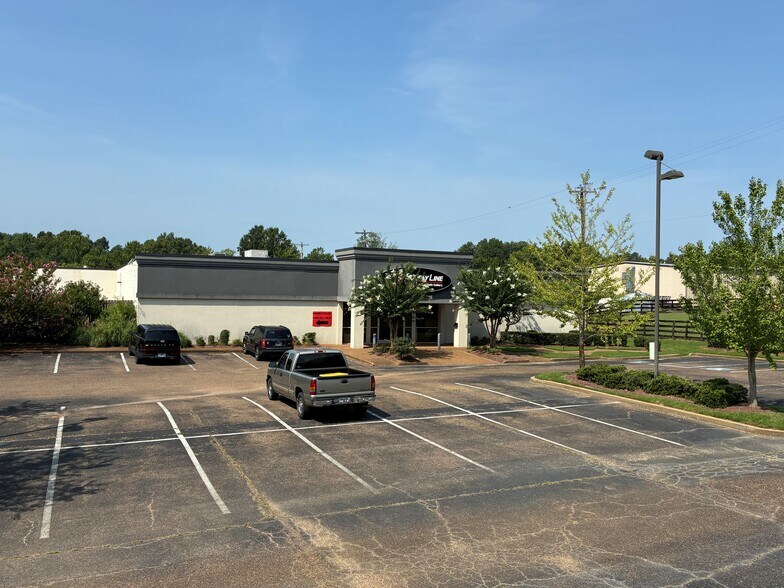 179 Hwy 72 E, Collierville, TN à louer - Photo de l’immeuble – Image 1 sur 7