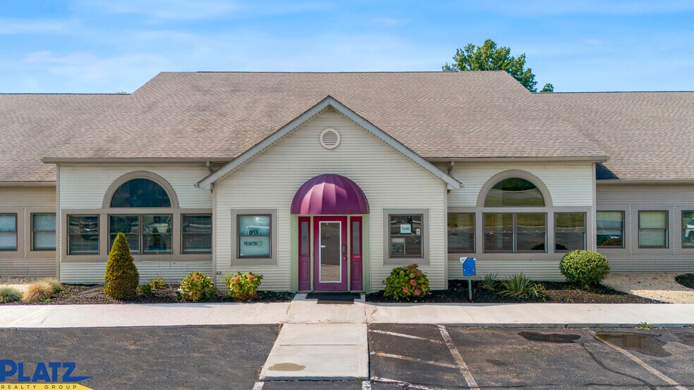 950 Youngstown Warren Rd, Niles, OH à louer - Photo de l’immeuble – Image 3 sur 12