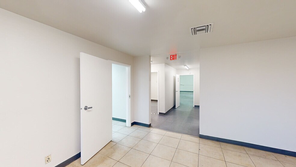 4800 SW 51st St, Davie, FL à louer - Numérisation 3D Matterport – Image 3 sur 17