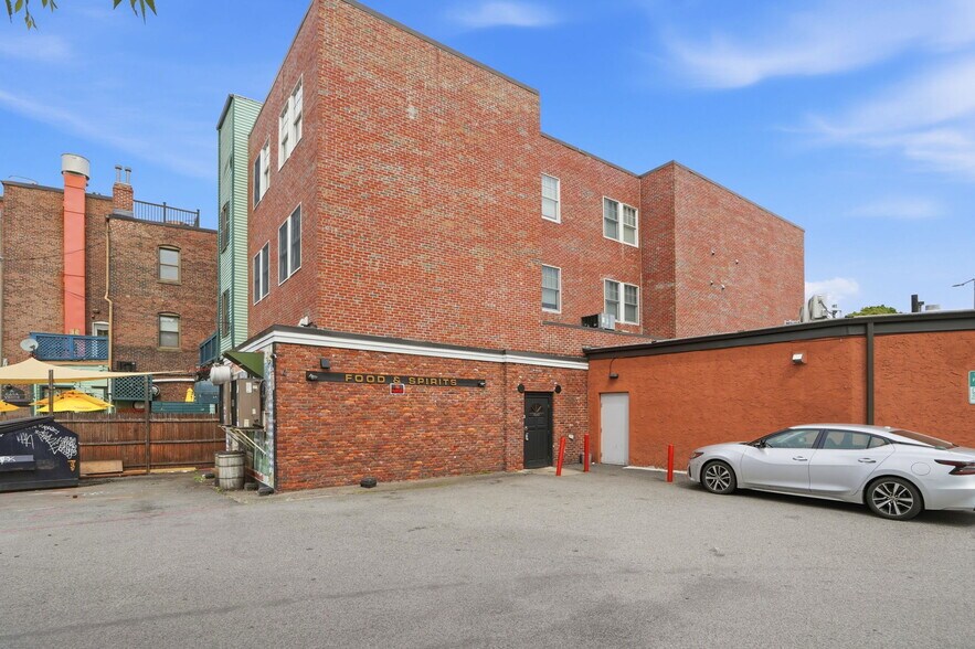717 Centre St, Boston, MA à vendre - Photo de l’immeuble – Image 3 sur 14