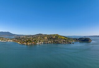 2002 Paradise Dr, Tiburon, CA - VUE AÉRIENNE  vue de carte - Image1