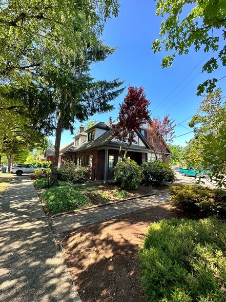 1675 Winter St NE, Salem, OR à louer - Photo de l’immeuble – Image 2 sur 7