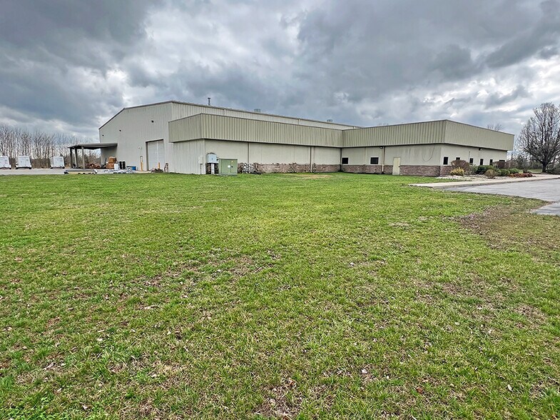 105 Dillinger Rd, Carbondale, IL à vendre - Photo de l’immeuble – Image 3 sur 11