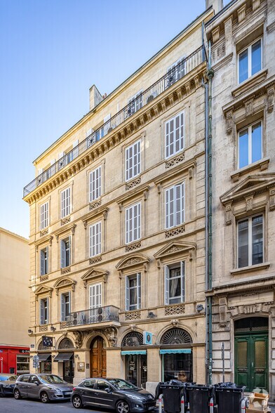 Bureau dans Marseille à louer - Photo de l’immeuble – Image 2 sur 2