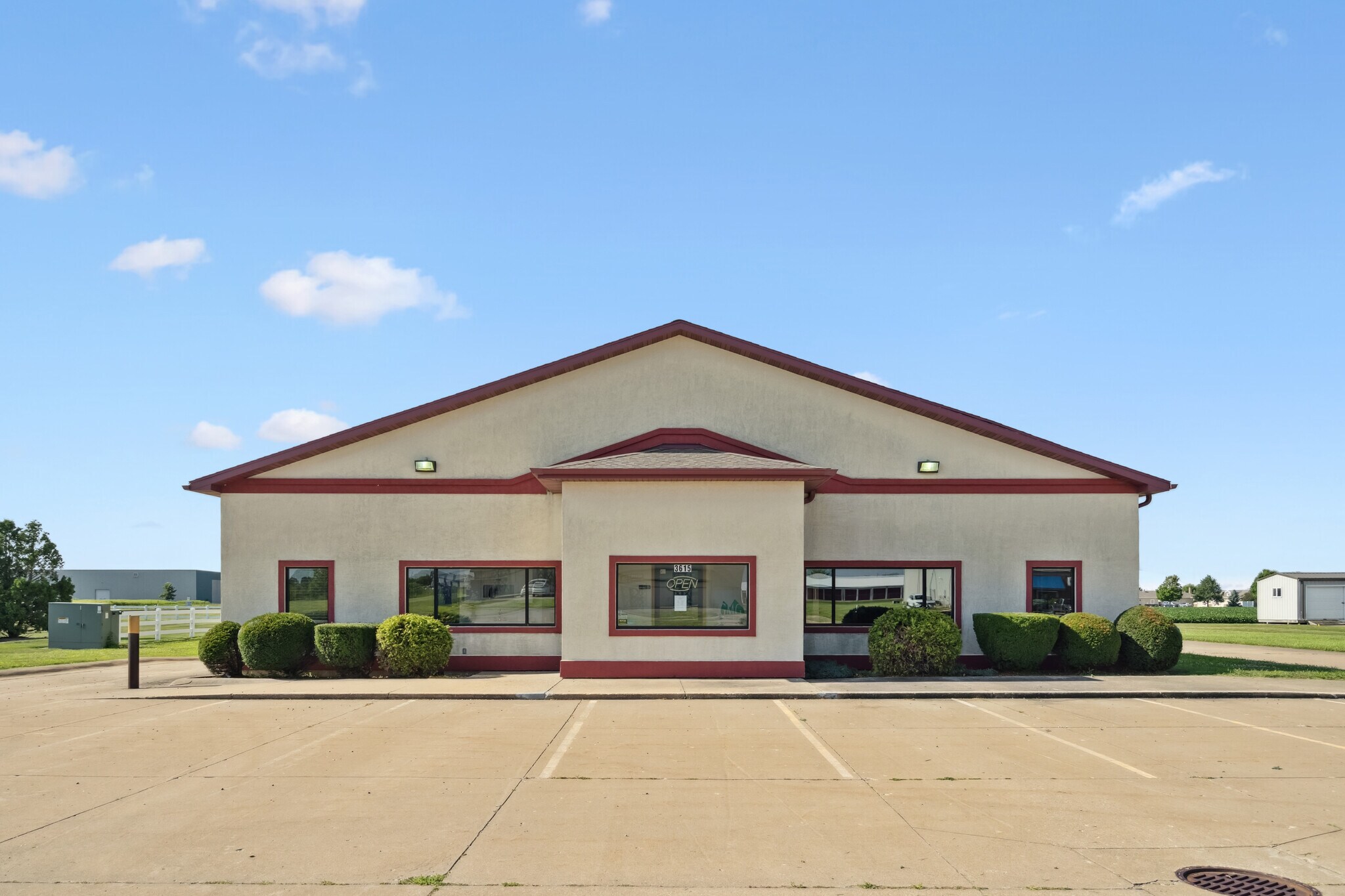 3615 Flint Ridge Dr, Burlington, IA à vendre Photo principale– Image 1 sur 9