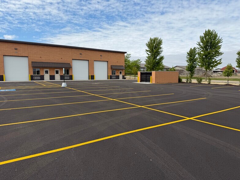 12517-12531 Harvey Dr, New Lenox, IL à louer - Photo de l’immeuble – Image 3 sur 6