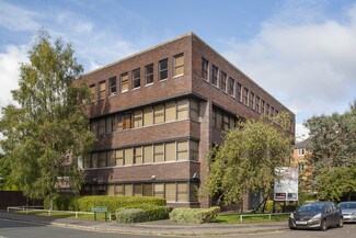 Plus de détails pour 56 Warwick Rd, Solihull - Bureau à louer