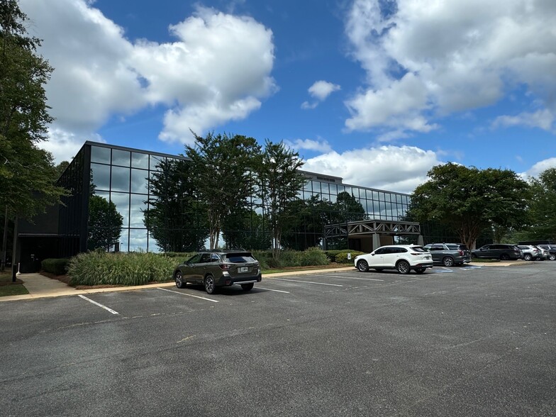 4875 Riverside Dr, Macon-Bibb, GA à louer - Photo de l’immeuble – Image 1 sur 13