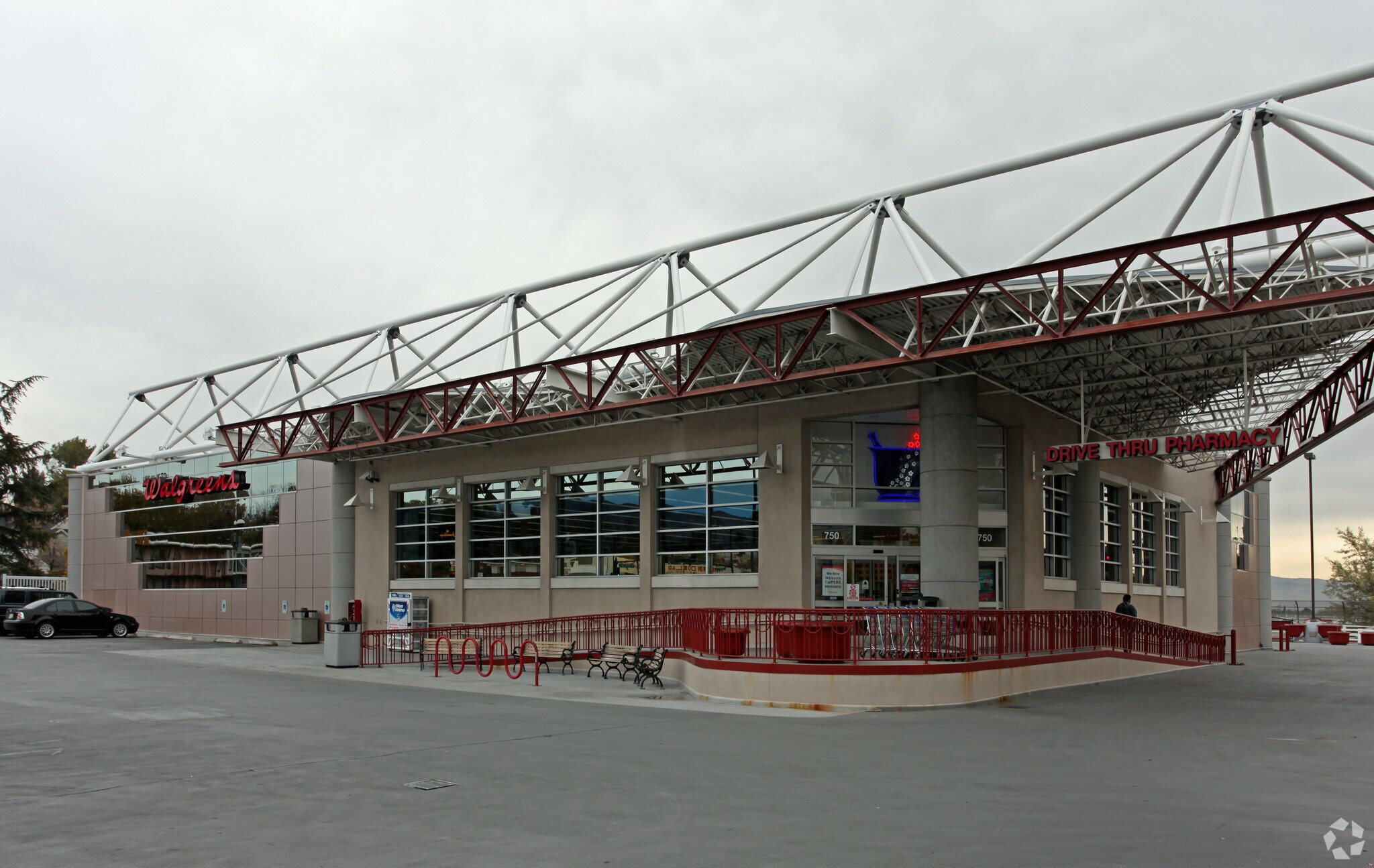 750 N Virginia St, Reno, NV à vendre Photo principale– Image 1 sur 18