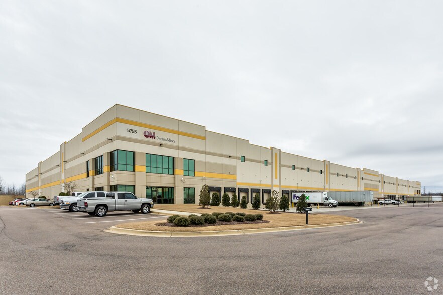 5755 FedEx Ln, Olive Branch, MS à louer - Photo de l’immeuble – Image 2 sur 10