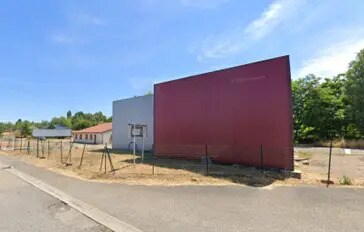 Local d’activités dans Forbach à louer - Photo de l’immeuble – Image 2 sur 3
