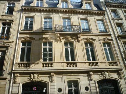 38 Rue La Bruyère, Paris à louer - Photo de l’immeuble – Image 2 sur 19