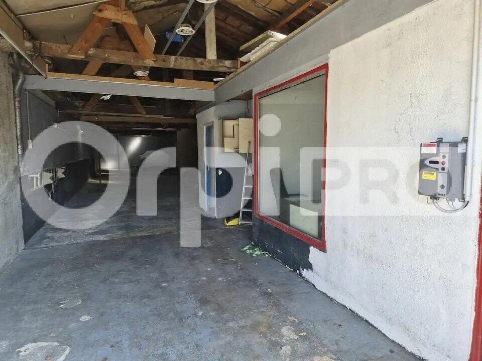 Local d’activités dans Bétheny à louer Photo intérieure– Image 1 sur 4