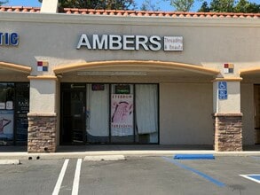 25351-25461 Alicia Pky, Laguna Hills, CA à louer Photo de l’immeuble– Image 2 sur 15