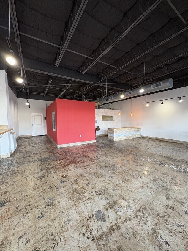 7210-7224 Blanco Rd, San Antonio, TX à louer Photo intérieure– Image 1 sur 8
