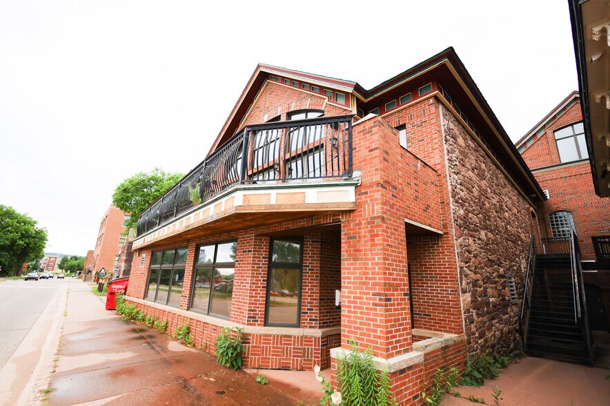 203 S Front St, Marquette, MI à vendre - Photo de l’immeuble – Image 2 sur 47