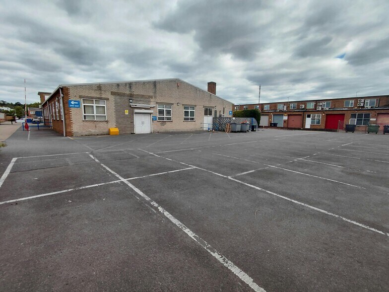 7-9 Cremyll Rd, Reading à louer - Photo de l’immeuble – Image 2 sur 5