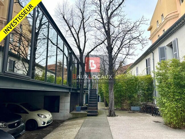 Plus de détails pour Local d’activités à vendre