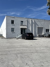 5147 W Clifton St, Tampa, FL à louer Photo de l’immeuble– Image 1 sur 2