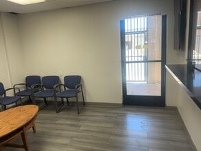 14201-14225 S Halldale Ave, Gardena, CA à louer - Vidéo sur l’annonce professionnelle 