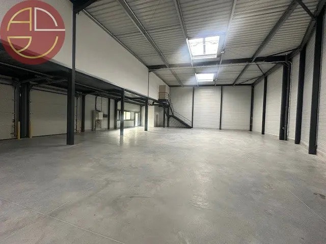Plus de détails pour Industriel/Logistique à louer
