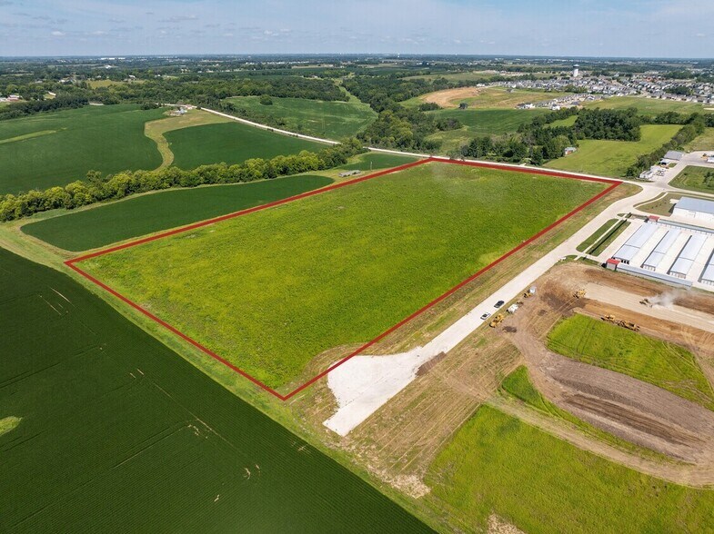 300 Delaware St, Norwalk, IA à vendre - Photo de l’immeuble – Image 2 sur 7