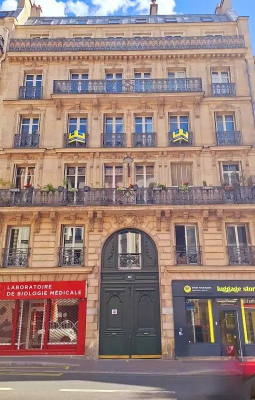 Bureau dans Paris à louer Photo de l’immeuble– Image 1 sur 10