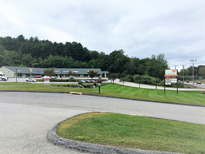 7 Providence Pike, Putnam, CT à louer - Photo de l’immeuble – Image 2 sur 5
