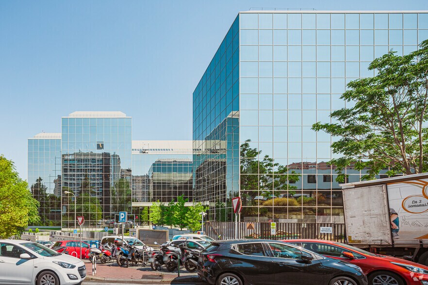 Calle de Martínez Villergas, 52, Madrid, Madrid à louer - Photo de l’immeuble – Image 2 sur 9