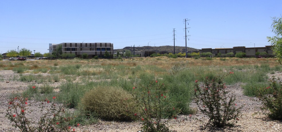 2117 W Whispering Wind Dr, Phoenix, AZ à vendre - Photo de l’immeuble – Image 3 sur 3