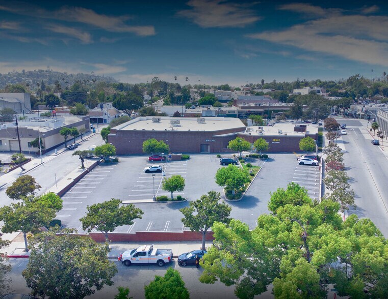 900 Fair Oaks Ave, South Pasadena, CA à louer - Photo de l’immeuble – Image 2 sur 5