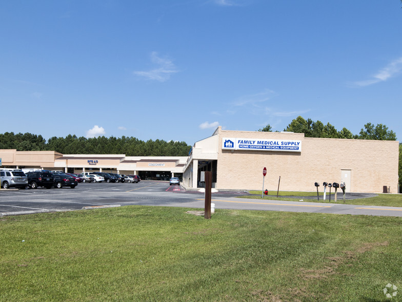 4600 Main St, Shallotte, NC à louer - Photo de l’immeuble – Image 3 sur 8