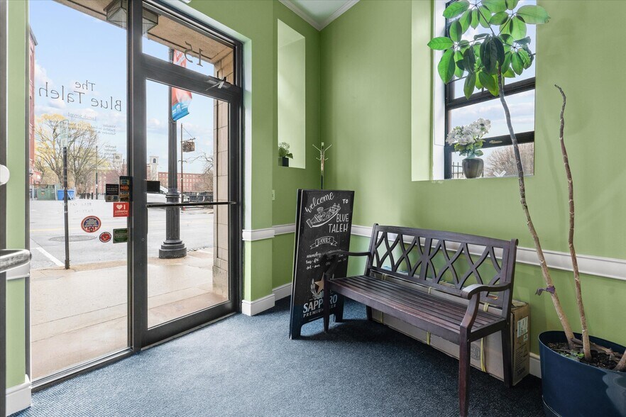 15 Kearney SQ 1st floor Condos portefeuille de 2 biens à vendre sur LoopNet.fr - Photo de l’immeuble – Image 2 sur 31