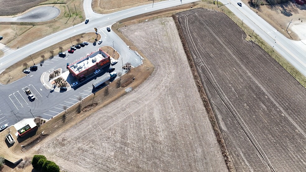 2.77-AC Bragaw Lane, Chocowinity, NC à vendre - Aérien – Image 3 sur 21