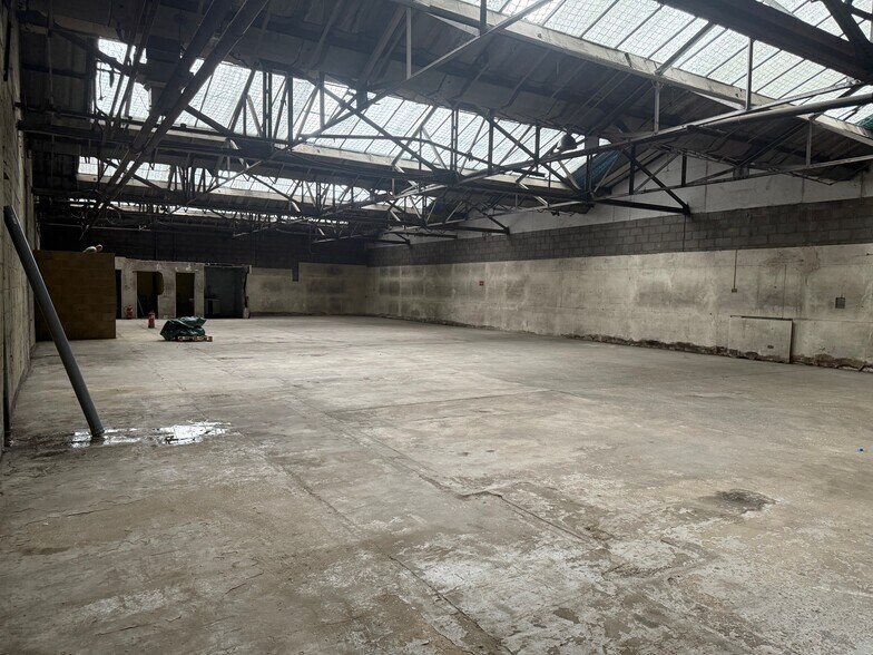 62-70 Fowler Rd, Ilford à vendre - Photo de l’immeuble – Image 3 sur 5