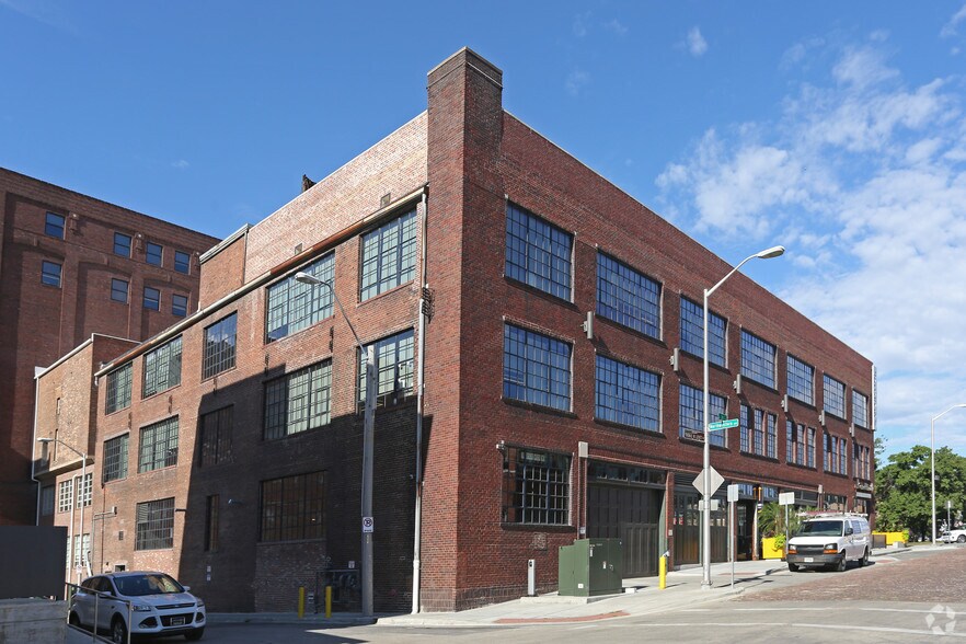 2101 Broadway St, Kansas City, MO à louer - Photo de l’immeuble – Image 3 sur 5
