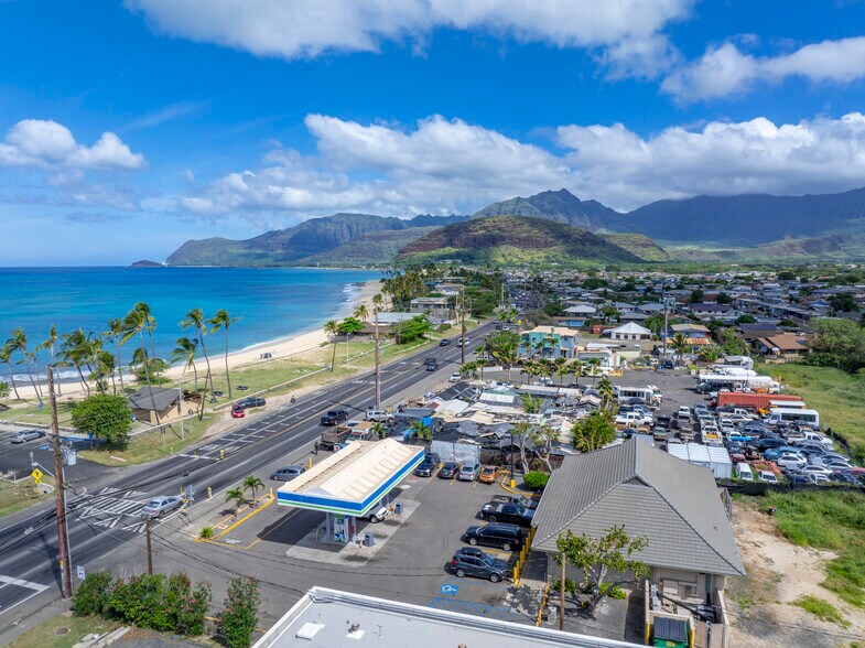 87-718 Farrington Hwy, Waianae, HI à vendre - Photo de l’immeuble – Image 2 sur 7