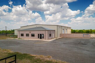 Plus de détails pour 1391 County Road 429, Pleasanton, TX - Industriel/Logistique à vendre