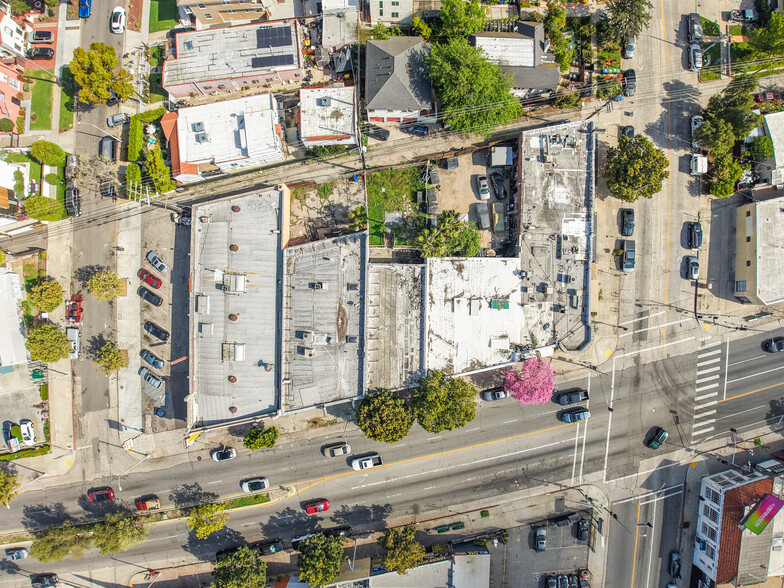 5101-5125 W Pico Blvd, Los Angeles, CA à vendre - Photo de l’immeuble – Image 2 sur 5