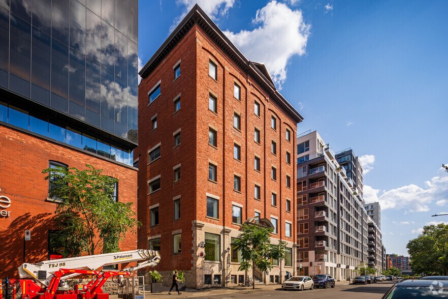 640 Rue Saint-Paul O, Montréal, QC à louer - Photo de l’immeuble – Image 3 sur 7