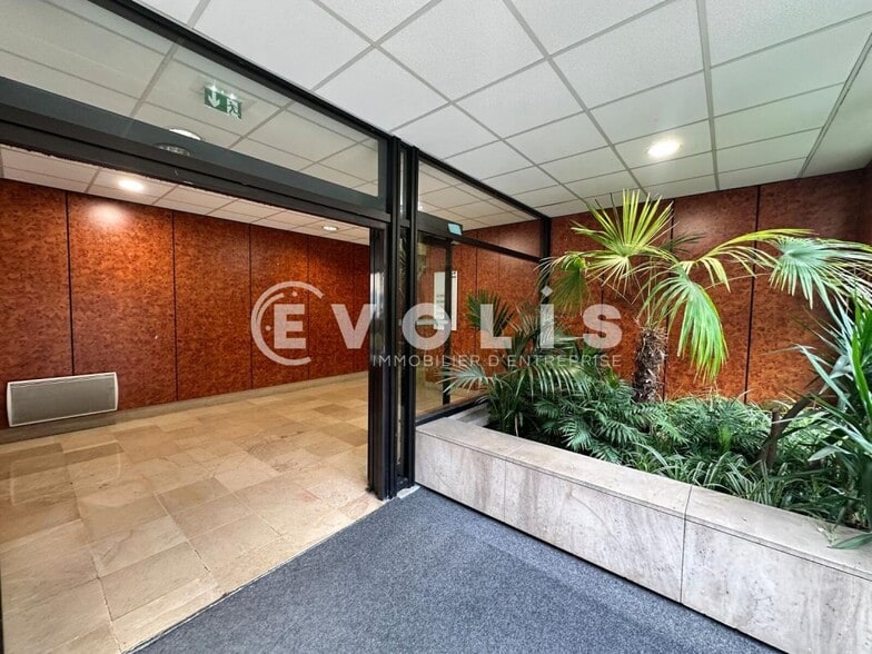 150 Rue Gallieni, Boulogne-Billancourt à louer - Photo de l’immeuble – Image 2 sur 13