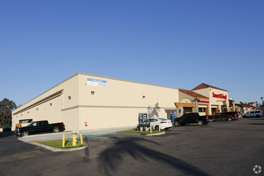 2001-2091 N Oxnard Blvd, Oxnard, CA à louer - Photo de l’immeuble – Image 1 sur 6