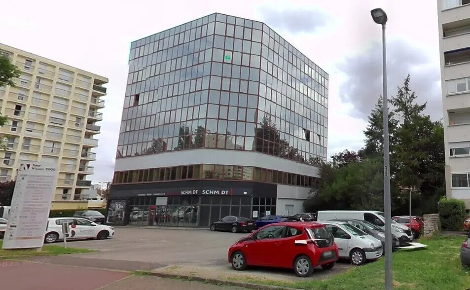 Bureau dans Chalon-sur-Saône à louer - Photo de l’immeuble – Image 1 sur 4