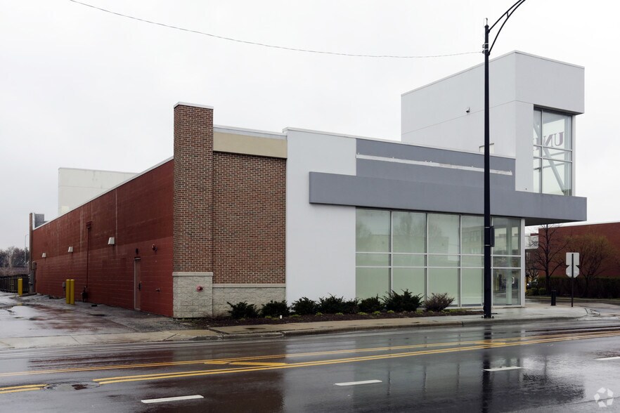 2184 N Elston Ave, Chicago, IL à louer - Photo de l’immeuble – Image 3 sur 3