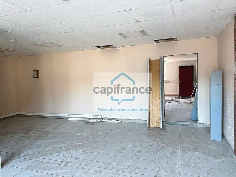 Local d’activités dans Chambéry à louer - Photo intérieure – Image 3 sur 4