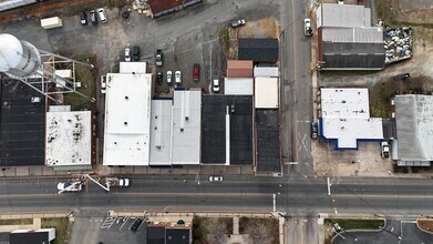 106 E Main St, Rockwell, NC à louer Photo intérieure– Image 2 sur 7