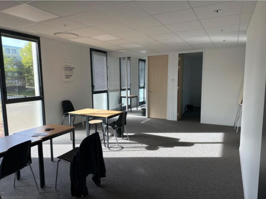 Bureau dans Saint-Nazaire à louer Photo intérieure– Image 1 sur 13