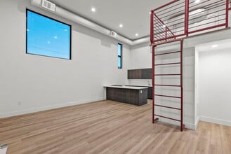 5617 Klump Ave, North Hollywood, CA à louer Photo intérieure– Image 1 sur 11