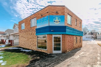 Plus de détails pour 5393 Pearl Rd, Parma, OH - Bureau à vendre